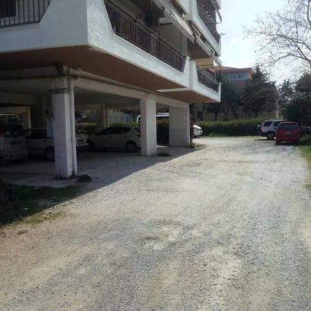Jonnys Ferienwohnung Peraía エクステリア 写真