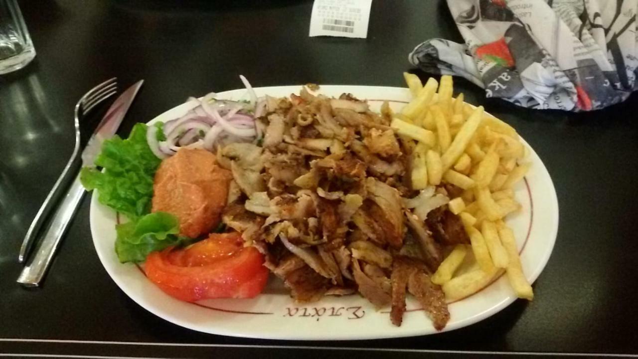 Jonnys Ferienwohnung Peraía エクステリア 写真