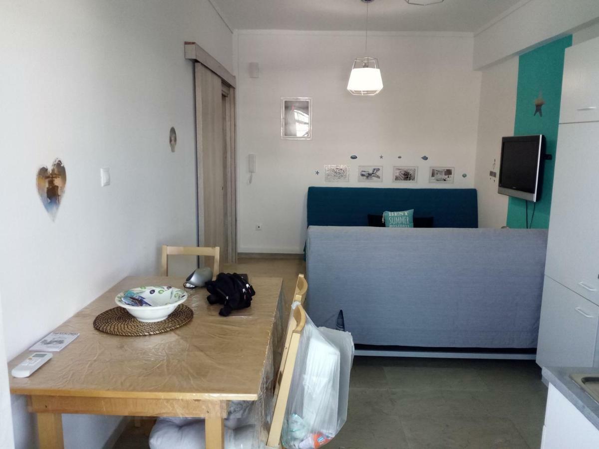 Jonnys Ferienwohnung Peraía エクステリア 写真